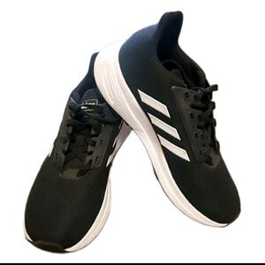 Adidas Black and White Cloudfoam Sneakers Childs Size 4